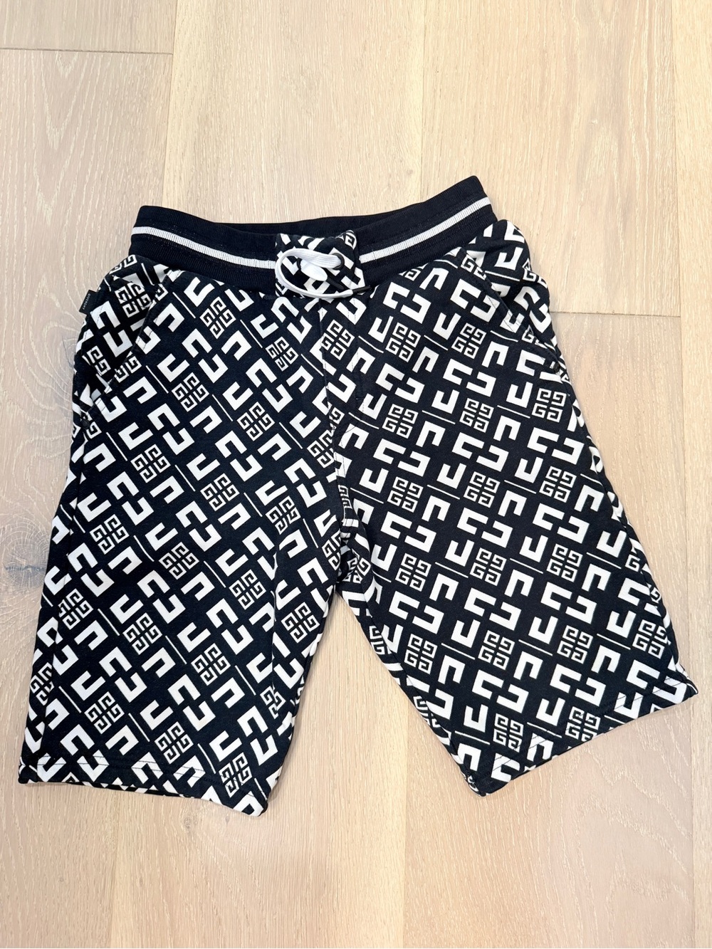 Givenchy Black and White shorts